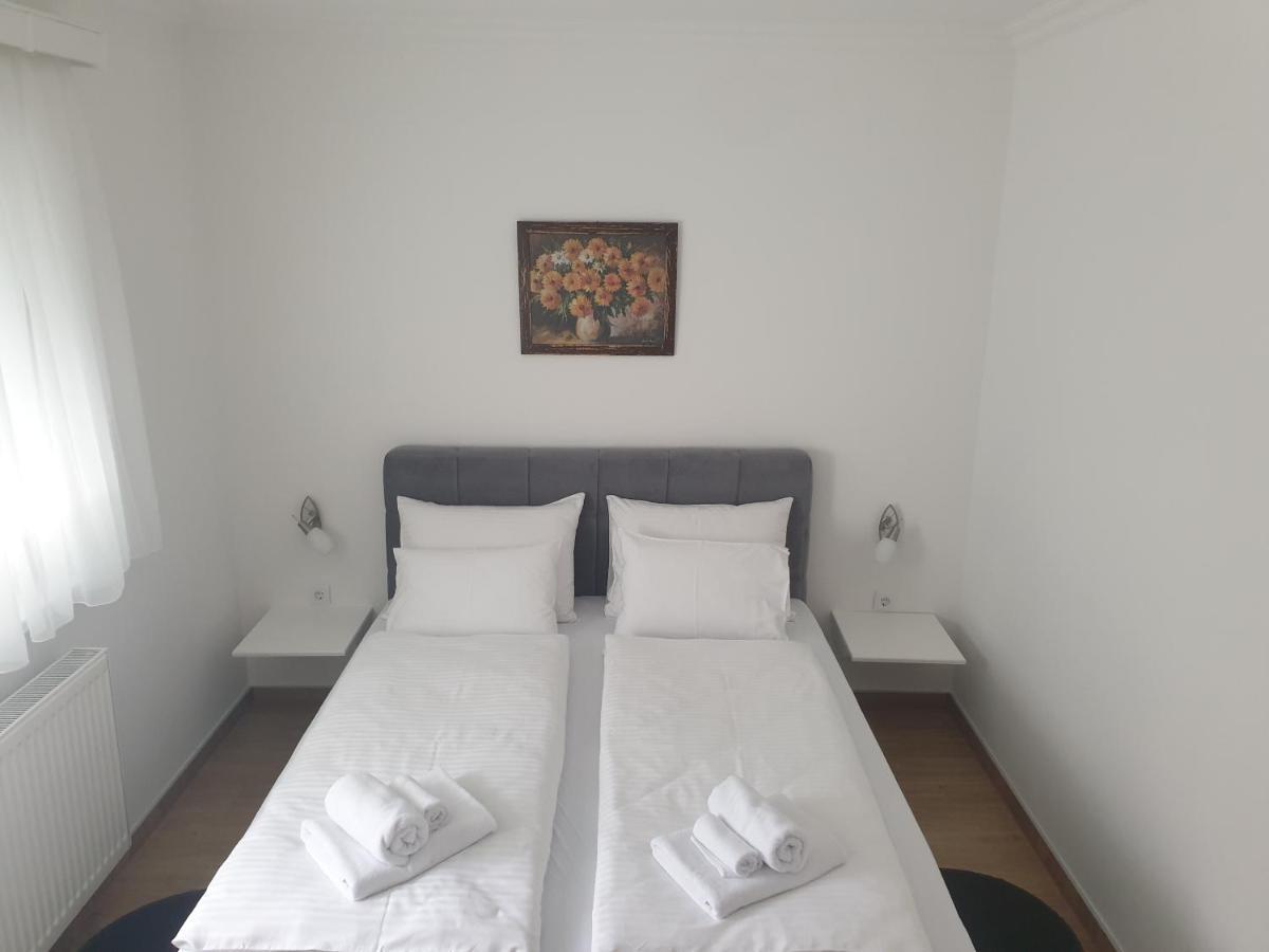 Apartmani Kruna 维尔蒂尼克 外观 照片